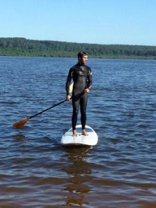 Cours de surf /Stand up paddle à l'école de surf /surfcamp de Léon dans les Landes